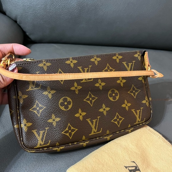 ‼️sold‼️Louis Vuitton Pochette Accessories - Picture 8 of 16